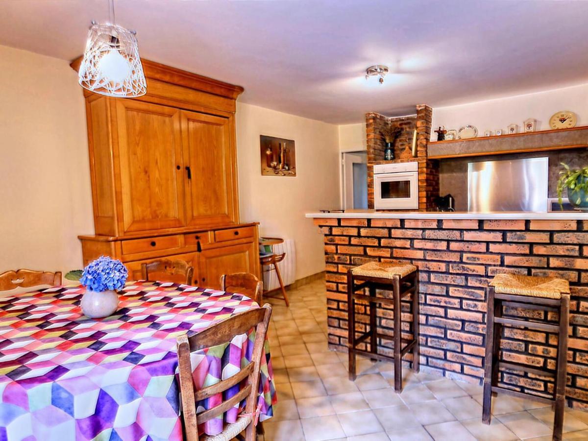Holiday Home Close To Normandy Montaigu-les-Bois Exteriör bild